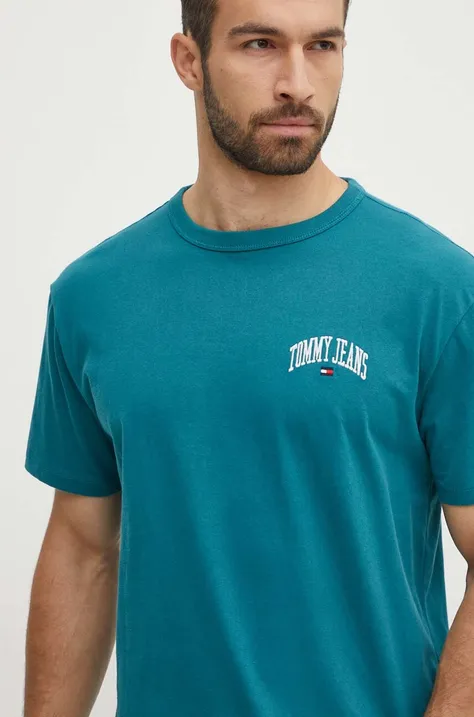 Pamučna majica Tommy Jeans za muškarce, boja: zelena, s aplikacijom, DM0DM18665