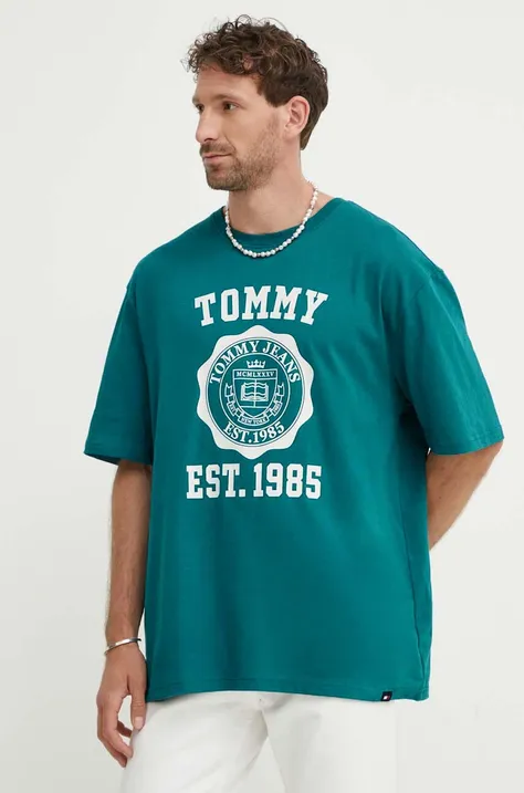 Pamučna majica Tommy Jeans za muškarce, boja: zelena, s tiskom, DM0DM18560
