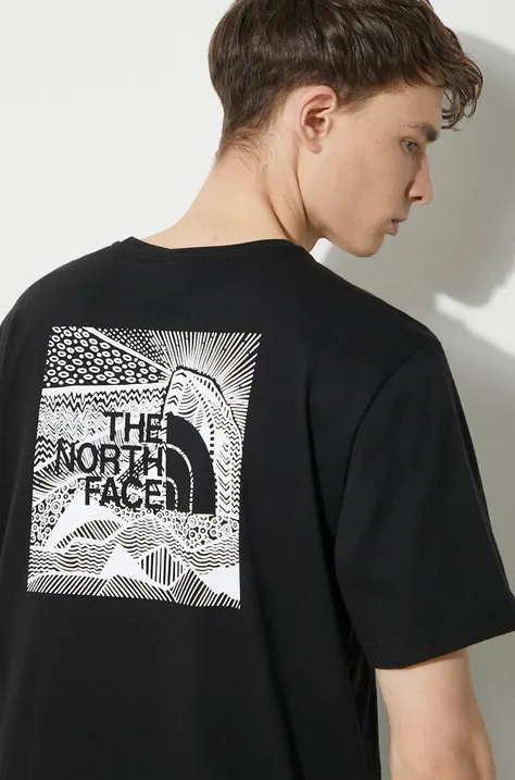 Памучна тениска The North Face M S/S Redbox Celebration Tee в черно с принт NF0A87NVJK31
