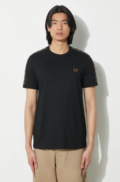 Памучна тениска Fred Perry Contrast Tape Ringer T-Shirt в черно с апликация M4613.U78