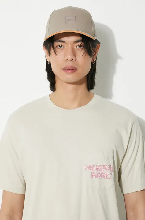 Бавовняна футболка Universal Works Print Pocket Tee чоловіча колір бежевий з принтом 30611.DRIFTWOOD