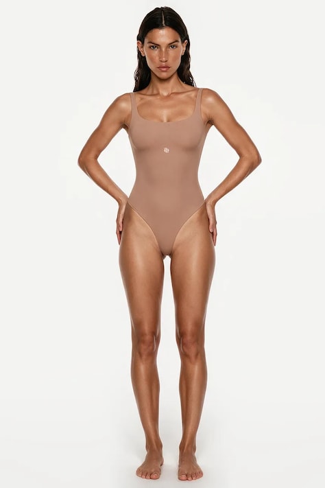 GOD SAVE QUEENS Body dámské SQUARE-NECK BODYSUIT béžové hladké GSQ-139-372