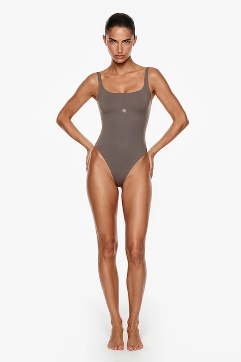 GOD SAVE QUEENS Body dámské SQUARE-NECK BODYSUIT béžové hladké GSQ-139-372