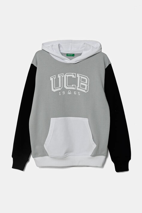 Детски памучен суичър United Colors of Benetton в сиво с качулка с принт 3UNIC204R