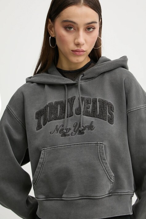 Βαμβακερή μπλούζα Tommy Jeans γυναικεία, χρώμα: γκρι, με κουκούλα, DW0DW19413