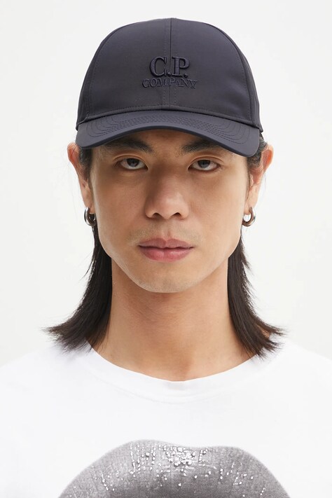 C.P. Company baseball cap navy blue color with an application 18CMAC147A005904A