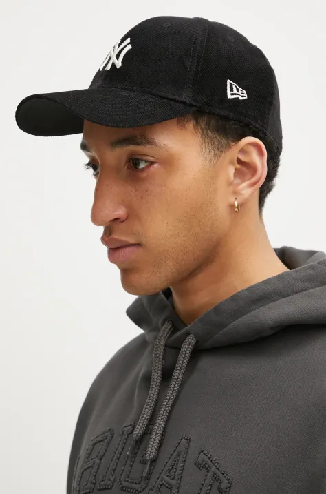 New Era corduroy baseball cap black color with an application 60595254