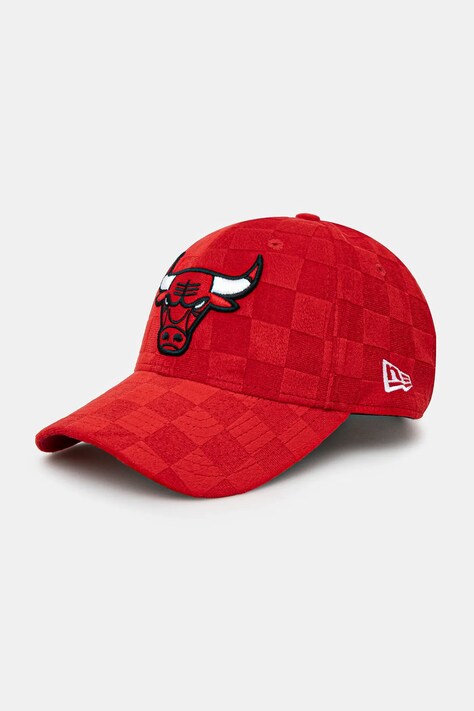 Velurová kšiltovka New Era Tonal Check 940 Bulls červená barva, s aplikací, 60595441
