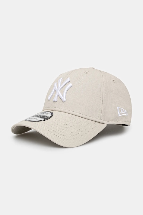 New Era berretto da baseball in cotone LE 940 NYY LEAGUE ESSENTIAL 9FORTY® colore beige con applicazione 60471459