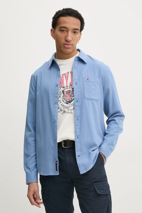 Памучна риза Tommy Jeans мъжка в синьо със стандартна кройка с класическа яка DM0DM20669