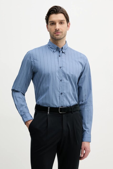 Bavlněná košile BOSS Orange modrá barva, regular, s límečkem button-down, 50537368