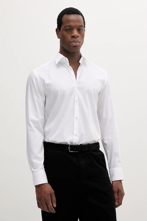 Памучна риза BOSS в бяло с кройка по тялото 50539177