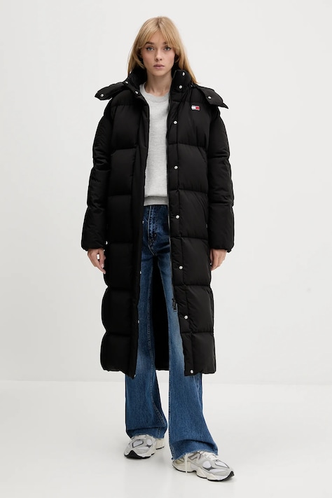 Pernata jakna Tommy Jeans boja: crna, za zimu, DW0DW21977