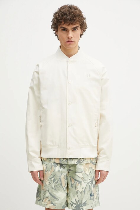Куртка-бомбер Fred Perry колір бежевий перехідна oversize J9032.560