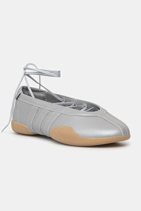Балеринки adidas Originals Taekwondo Mei Balle в сребристо  JR7032
