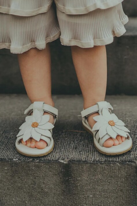 Donsje sandale din piele pentru copii Iles Fields Sandals Daisy culoarea alb, 2025102