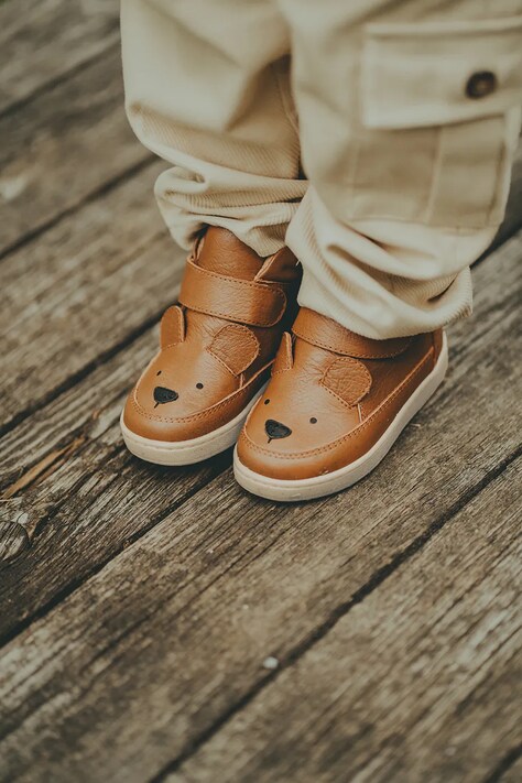 Дитячі шкіряні кросівки Donsje Mika Sneakers Bear колір коричневий 2030201