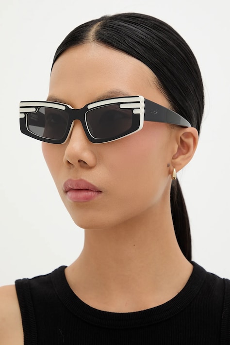 Slnečné okuliare Fiorucci Rectangular Wing dámske, čierna farba, U01FPASU134AC03BK01