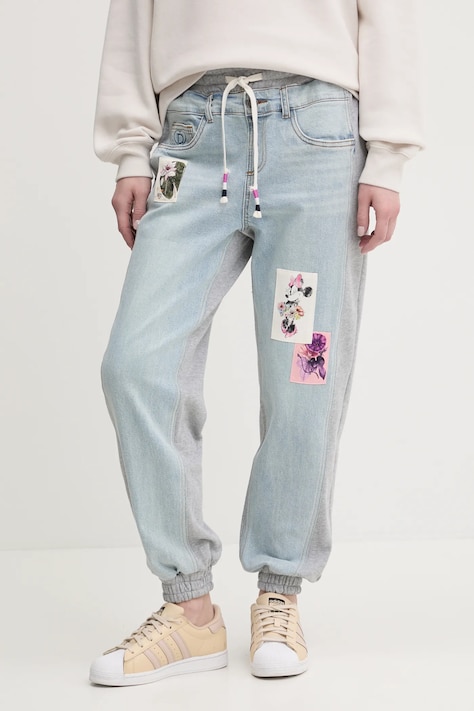 Desigual spodnie dresowe MINNIE damskie kolor niebieski z aplikacją 25SWDD72