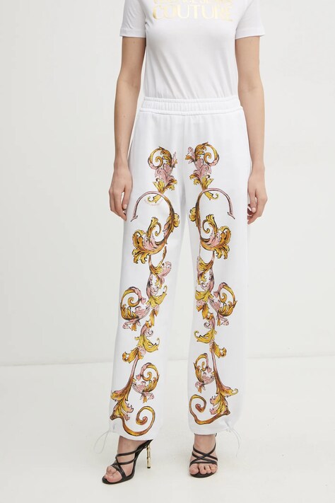 Хлопковые спортивные штаны Versace Jeans Couture женские цвет белый с узором 78HAA3P0 FS194