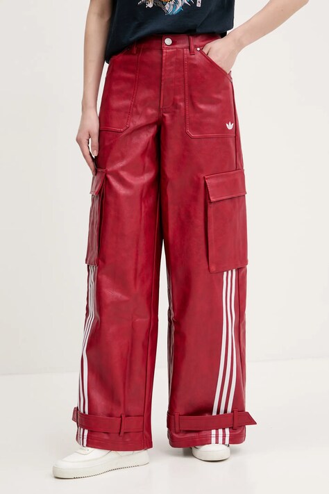 Панталон adidas Originals FAUX LTHR в червено с кройка тип карго, с висока талия JX9227