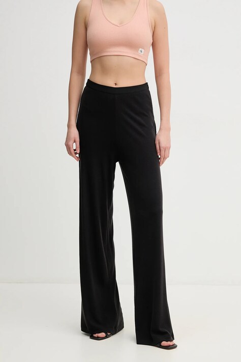 Панталон Calvin Klein Jeans в черно с широка каройка, с висока талия J20J225337