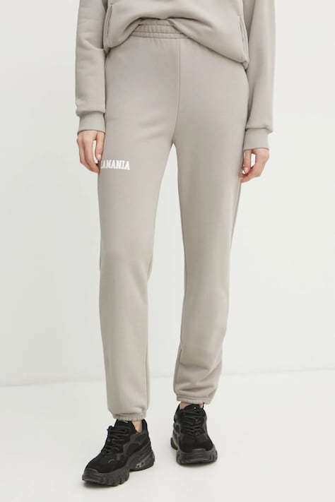 La Mania pantaloni de trening femei, culoarea bej, cu imprimeu, SOUL