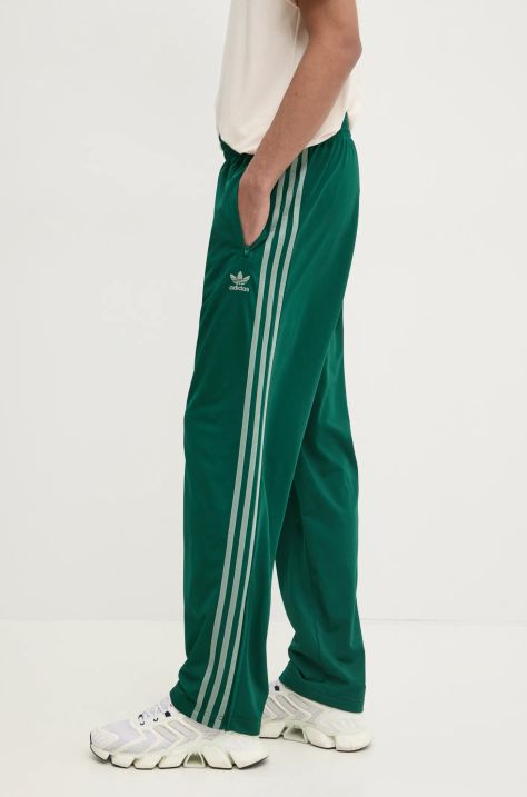 adidas Originals pantaloni de trening Firebird culoarea verde, cu imprimeu, JP2539