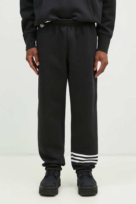 Donji dio trenirke adidas Originals NC PANTS boja: crna, s aplikacijom, JC9903