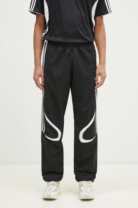 Спортивные штаны adidas Originals Teamgeist цвет чёрный с аппликацией JC6228