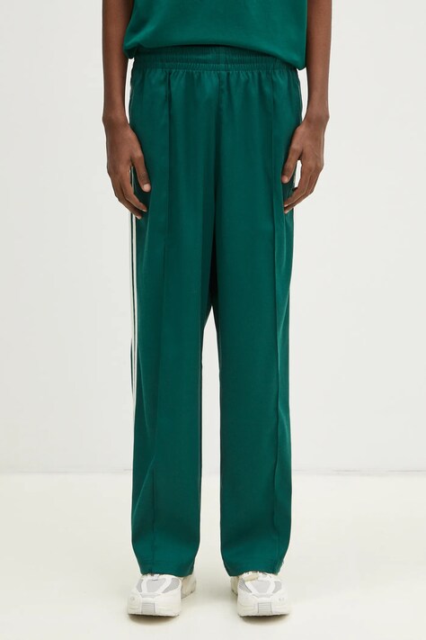 Спортивные штаны adidas Originals Premium Baggy Track Pant мужские цвет зелёный с аппликацией JM3584