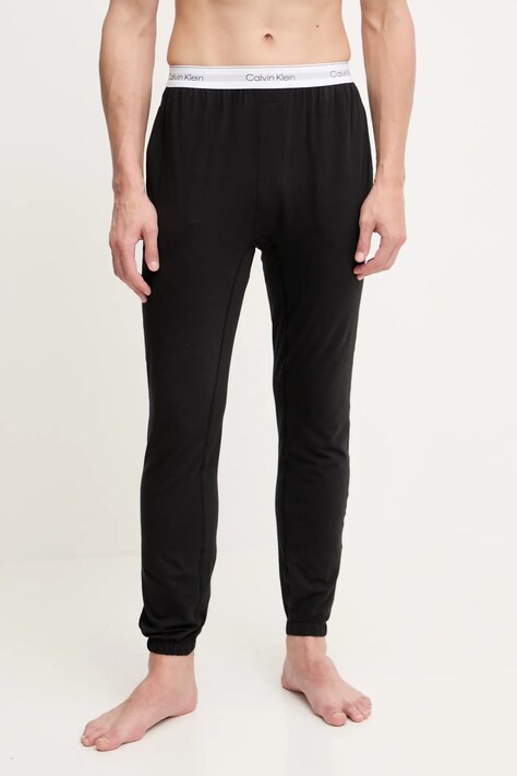 Долнище на пижама Calvin Klein Underwear в черно с изчистен дизайн 000NM2851E