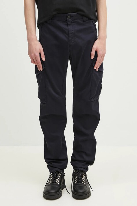C.P. Company pantaloni barbati, culoarea albastru marin, drept, 18CMPA058A005694G.