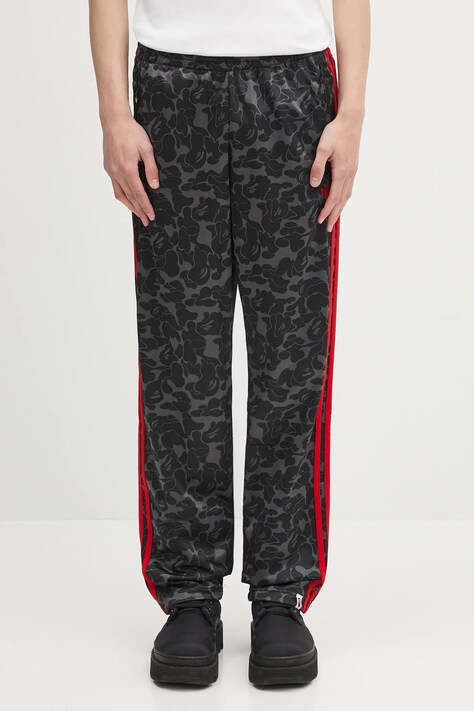 adidas Originals x BAPE SSTR PACK spodnie dresowe kolor czarny wzorzyste JN7125