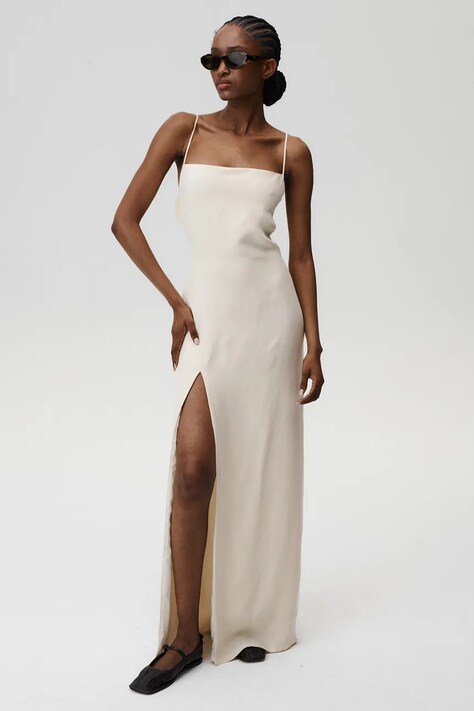 Undress Code rochie Careless Dress culoarea bej, maxi, dreaptă, 909