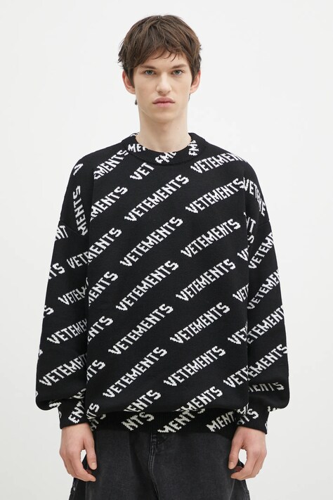 Vlnený sveter VETEMENTS Monogram čierna farba, teplý, UA66KN150B