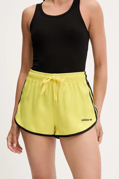 Σορτς adidas Originals Sprinter Shorts χρώμα: κίτρινο, JD3611