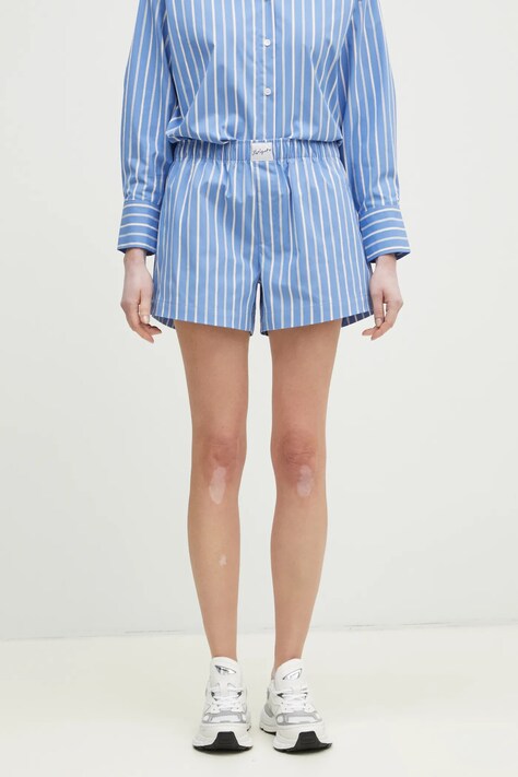 Къс панталон Axel Arigato Boxer Striped Shorts в синьо с десен със стандартна талия A2871001
