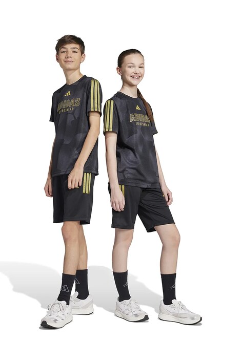 Παιδικό σορτς adidas χρώμα: μαύρο, JI6184