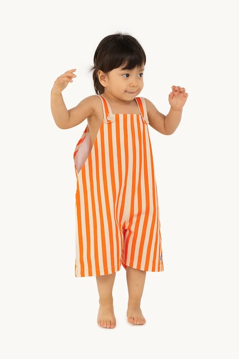 Tinycottons ogrodniczki niemowlęce STRIPED SHORT DUNGAREE kolor pomarańczowy wzorzyste SS25-232