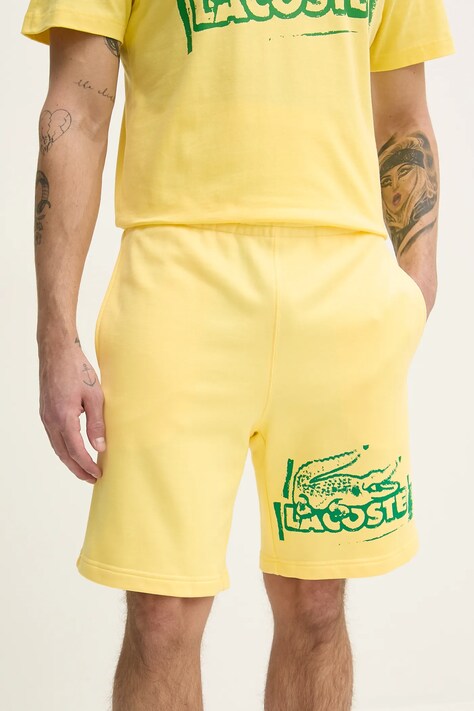 Lacoste pantaloni scurți bărbați, culoarea galben, GH0286