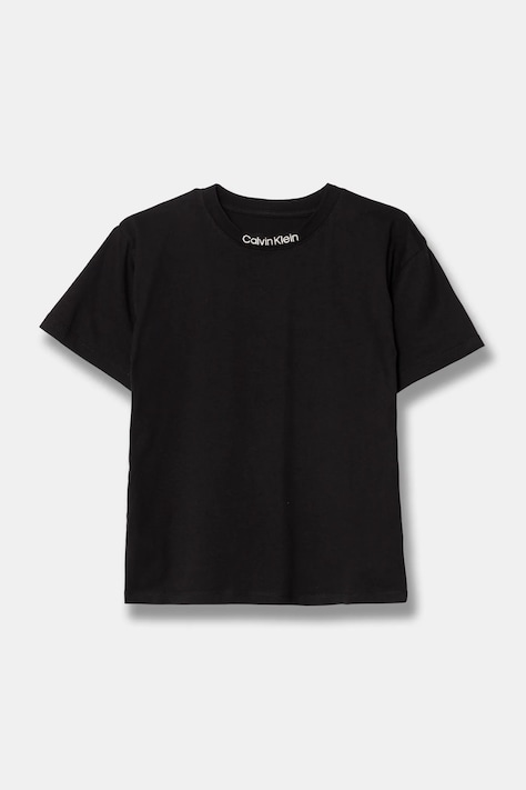 Детска памучна тениска Calvin Klein Jeans 0 в черно с изчистен дизайн IB0IB02353
