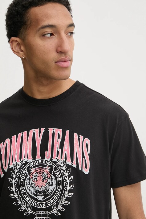 Tommy Jeans tricou din bumbac barbati, culoarea negru, cu imprimeu, DM0DM21191