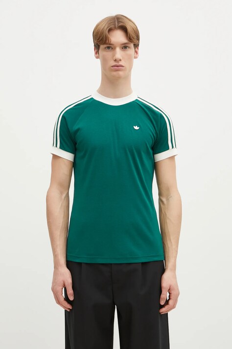 Футболка з домішкою вовни adidas Originals Cali Tee колір зелений однотонна JM3587