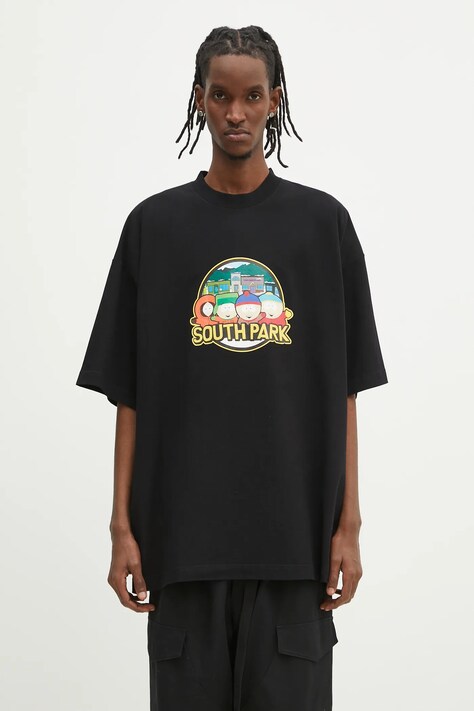 VETEMENTS cotton t-shirt Southpark Oversized men’s black color with a print UA66TR610B