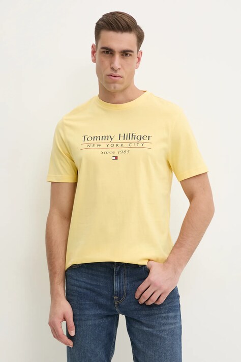 Pamučna majica Tommy Hilfiger za muškarce, boja: žuta, s tiskom, MW0MW38621