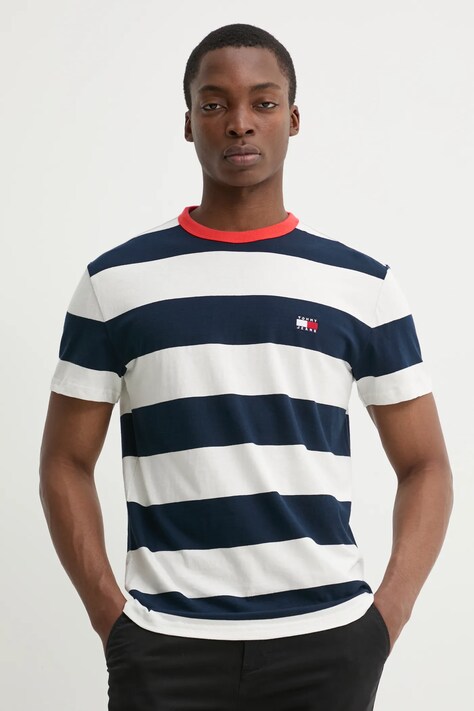 Памучна тениска Tommy Jeans в тъмносиньо с десен DM0DM20766