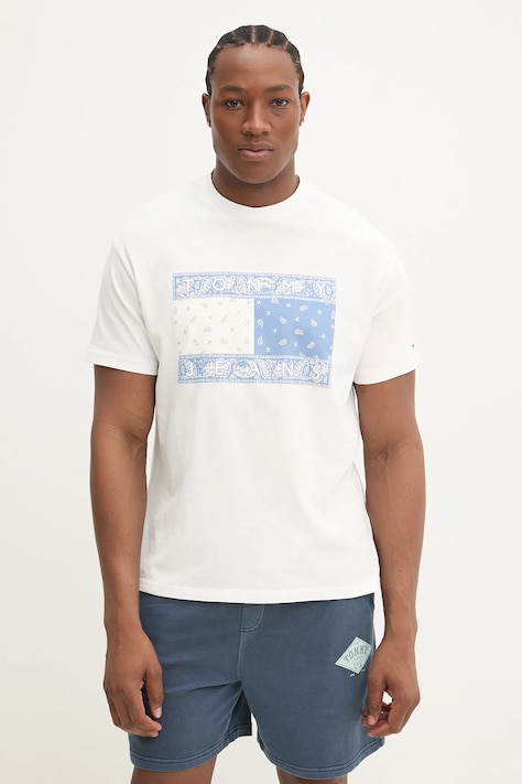 Bombažna kratka majica Tommy Jeans moška, bela barva, DM0DM20810