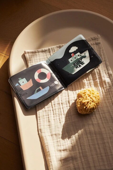 Liewood książeczka dla dzieci Waylon Sailing Magic Water Book LW20570