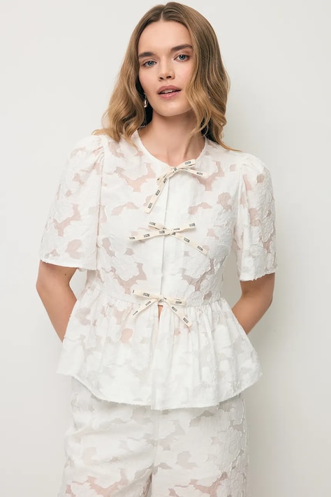 BIZUU bluzka z falbanką damska SAVENNE beżowa w kwiaty